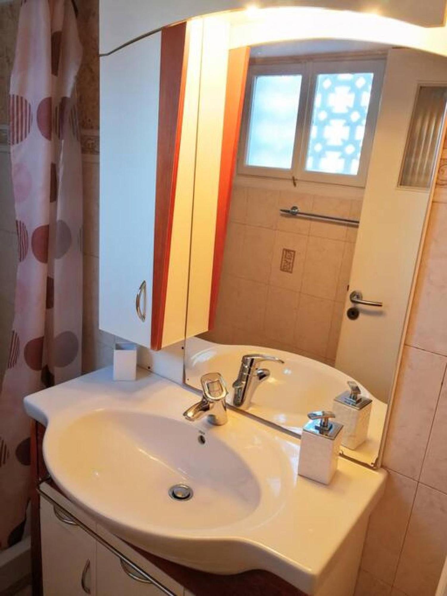 Cozy Apartment In Acropolis With Roof Garden Athens Luaran gambar
